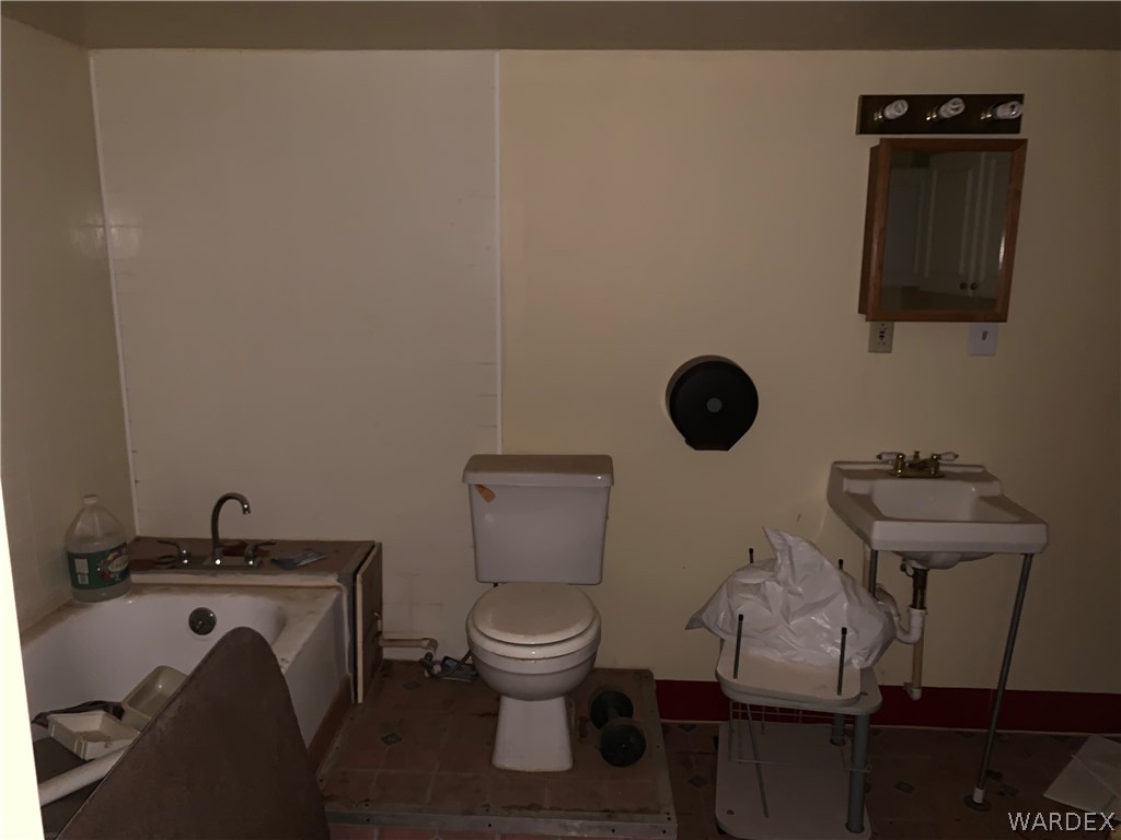 401 South Magma Road Golden Valley, AZ 86413 - Photo 14 of 27 Gallery Image 14