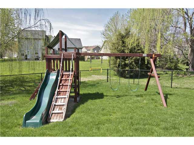 13238 Knoll Ridge Fishers, IN 46038 - Photo 23 of 24 Gallery Image 23
