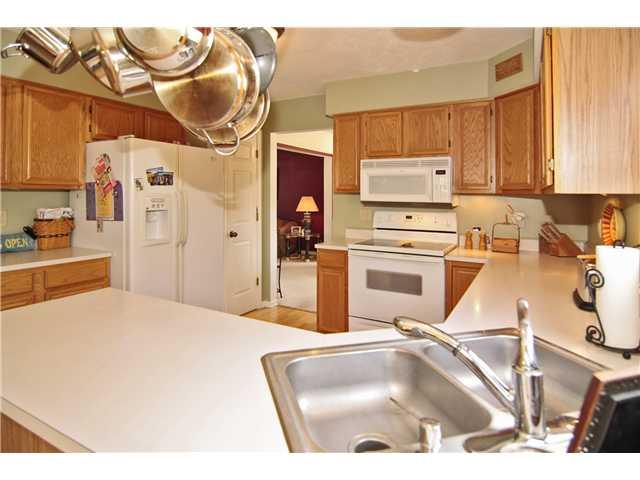 13238 Knoll Ridge Fishers, IN 46038 - Photo 8 of 24 Gallery Image 8