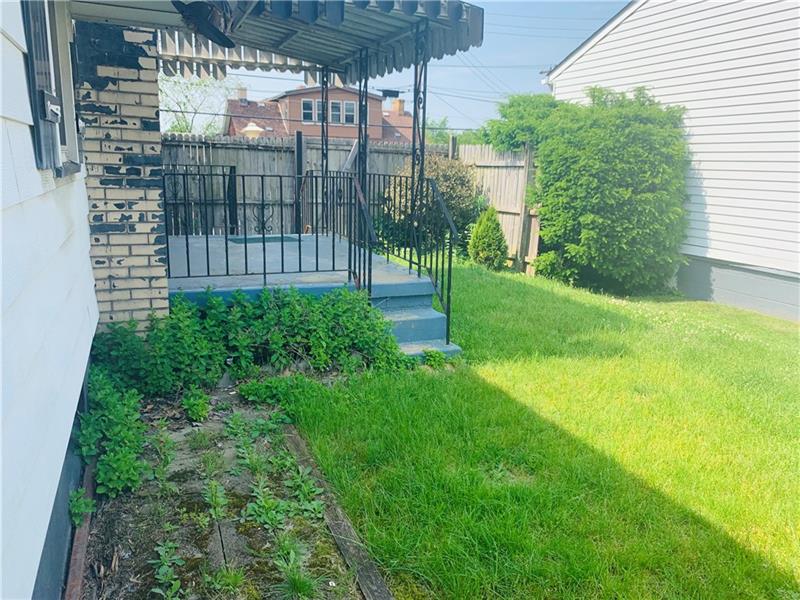 473 Ohio Avenue Rochester, PA 15074 - Photo 12 of 14