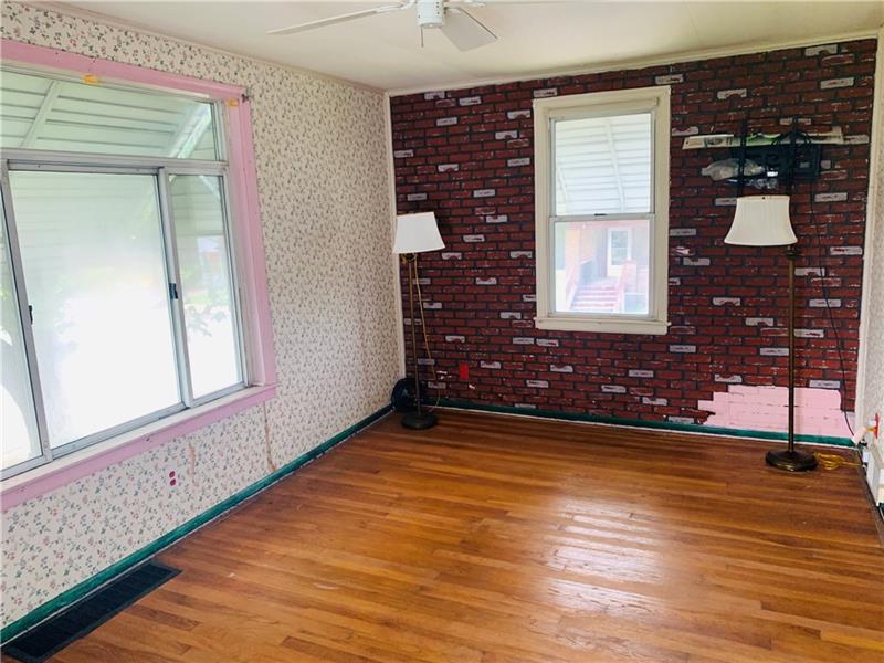 473 Ohio Avenue Rochester, PA 15074 - Photo 5 of 14