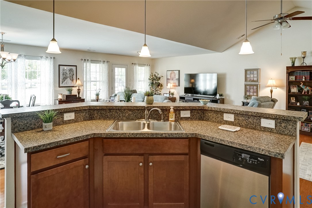 7625 Harris Field Road Mechanicsville, VA 23111 - Photo 7 of 44