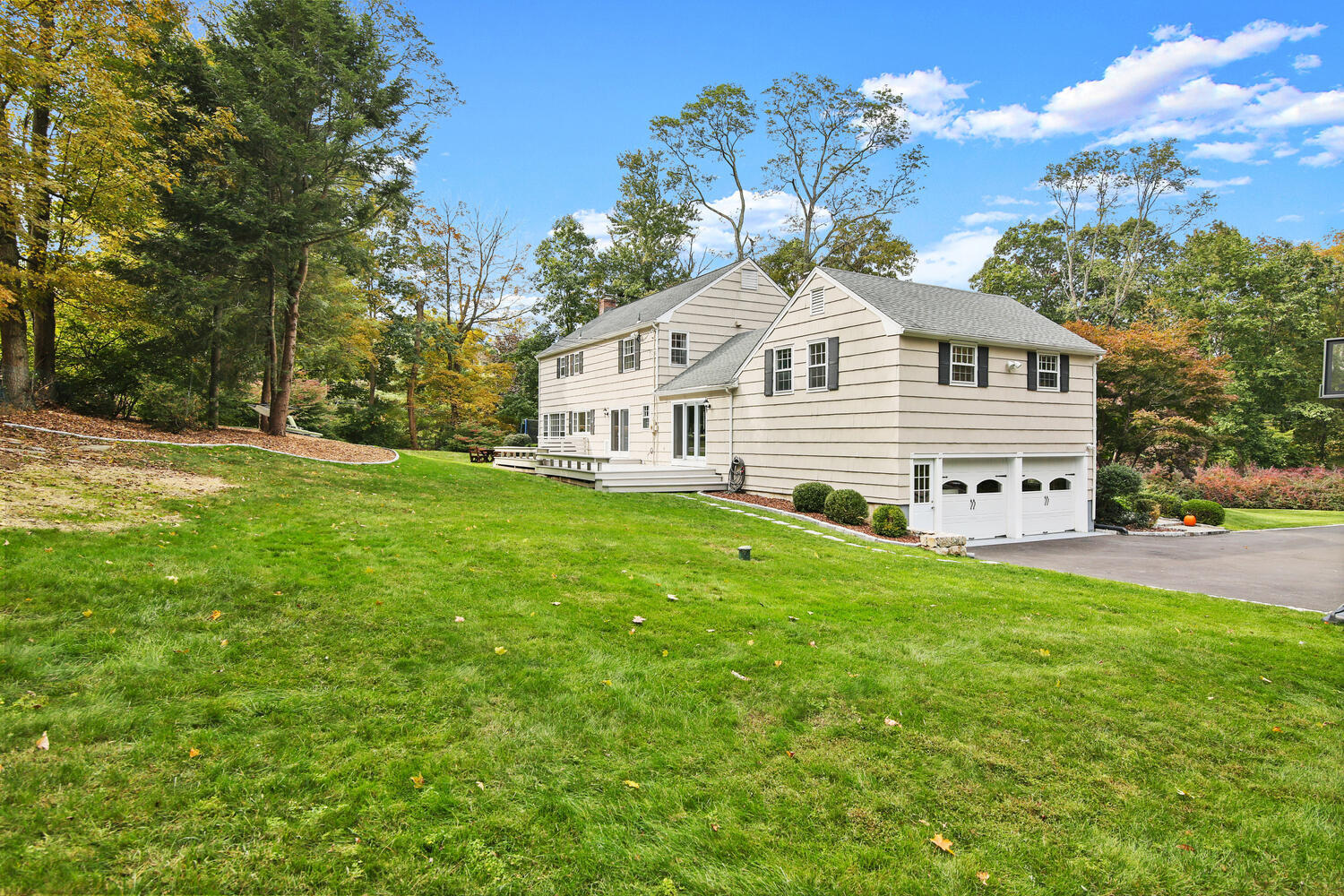 57 Laurel Road New Canaan, CT 06840 - Photo 24 of 29 View from Back