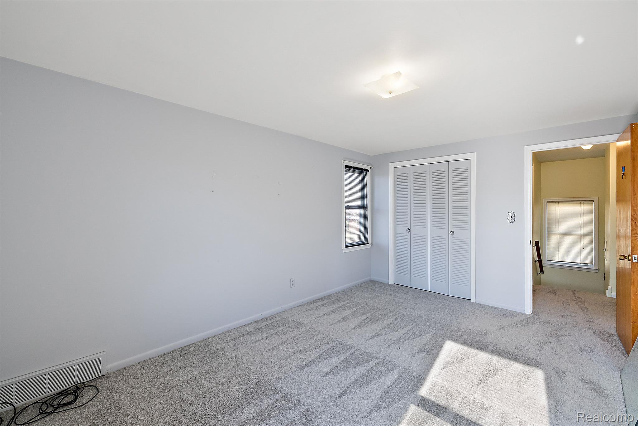 31245 Kelly Road Fraser, MI 48026 - Photo 23 of 36 Gallery Image 23