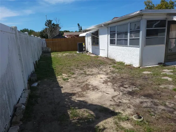 $1,750 | 6410 Tralee Avenue, New Port Richey, FL 34653