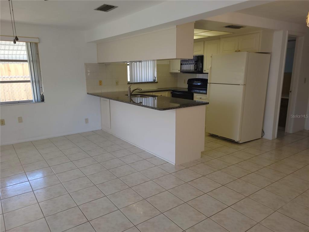 6410 Tralee Avenue New Port Richey, FL 34653 - Photo 10 of 25