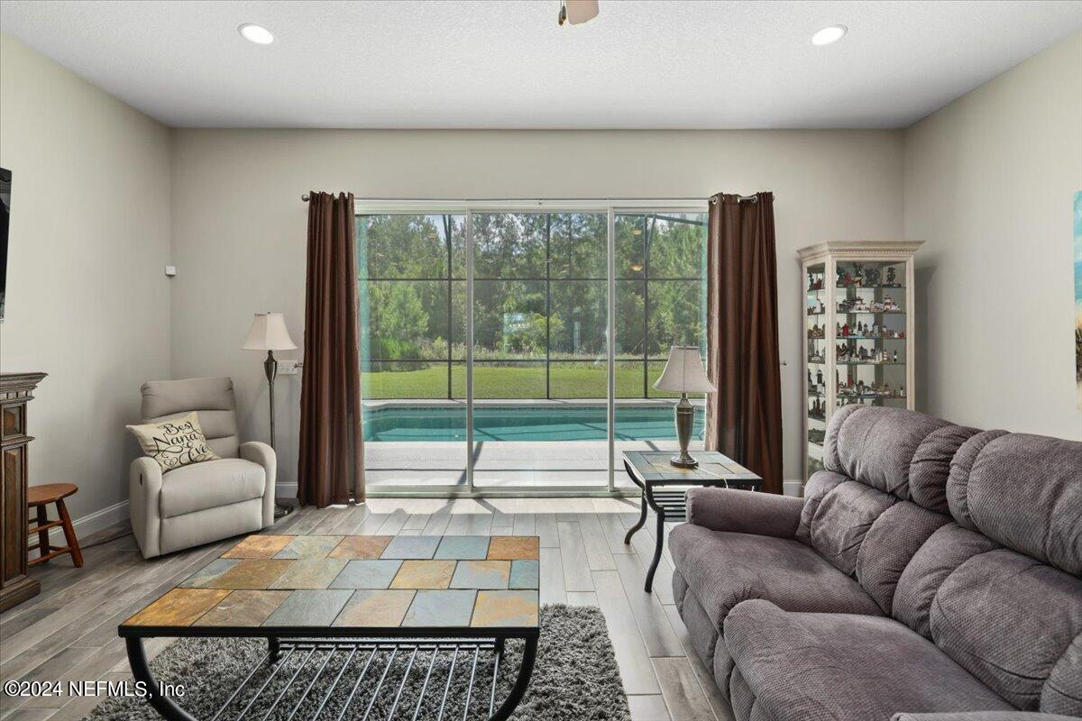 66452 Rocking Horse Lane Callahan, FL 32011 - Photo 32 of 71 70-18 - Interior