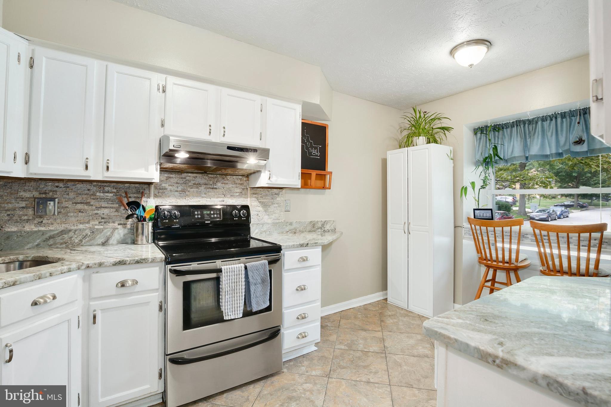 6351 Red Haven Road Columbia, MD 21045 - Photo 6 of 39 Gallery Image 6