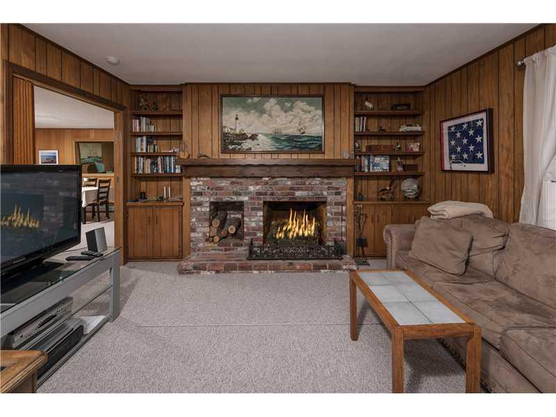 263 Island Beach Road Wells, ME 04090 - Photo 10 of 24 Den/Family/Great Room. The warm...