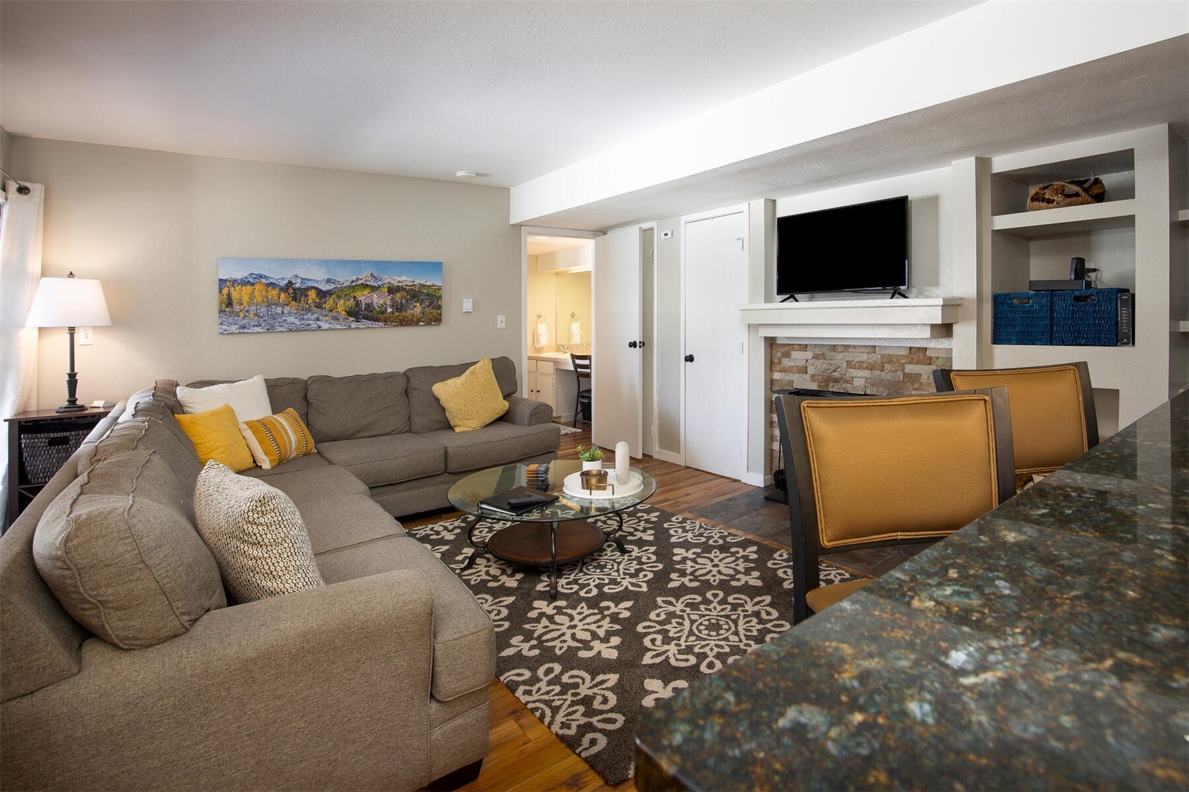 373 Wild Irishman Road, Unit 1095 Keystone, CO 80435 - Photo 11 of 35 Spacious Living area!