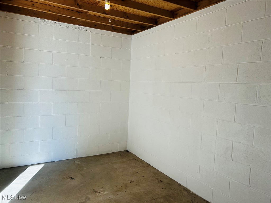522 State Road Northwest Warren, OH 44483 - Photo 26 of 29 Storage area