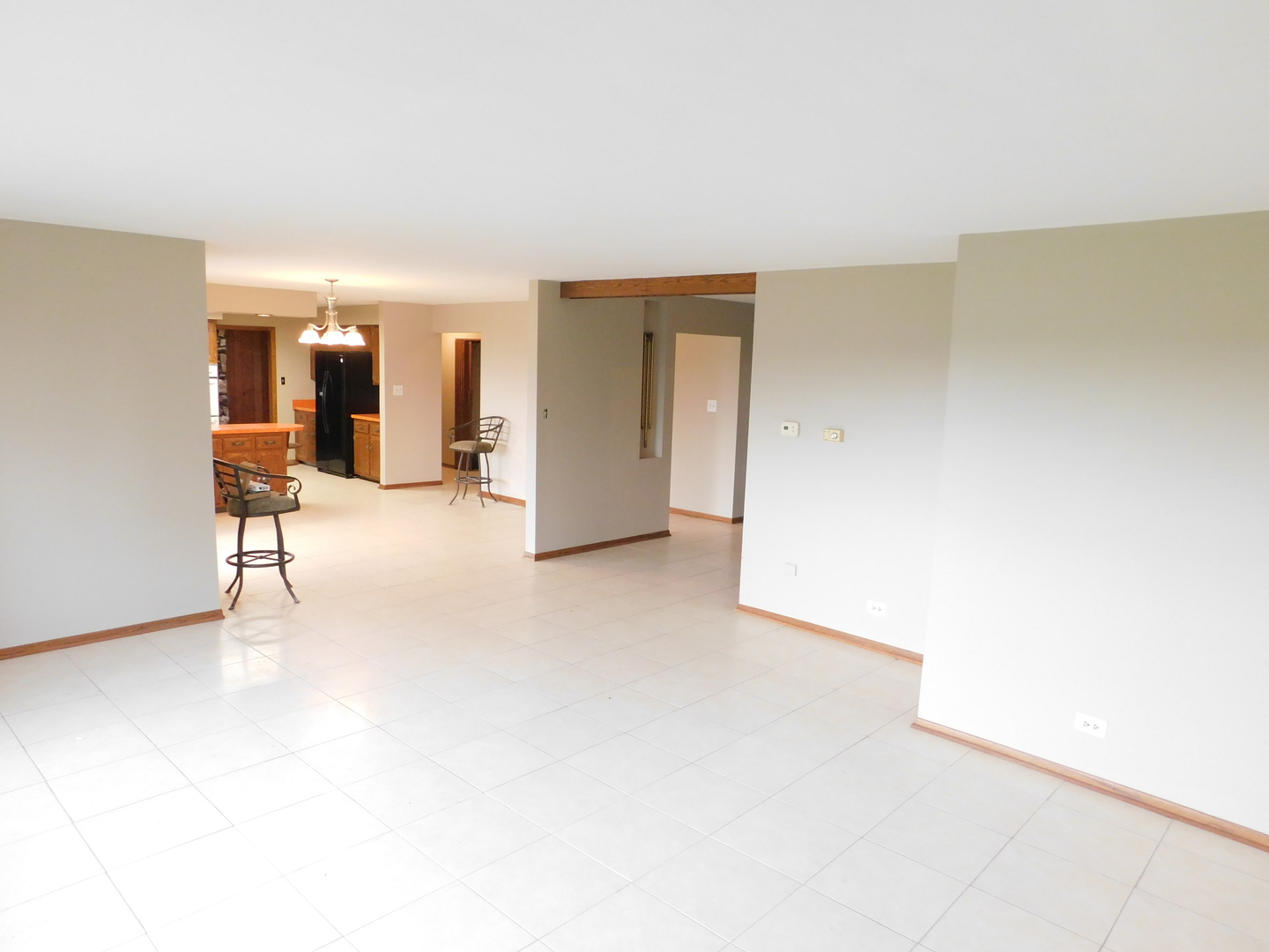 46W356 Jericho Road Big Rock, IL 60511 - Photo 14 of 33 a view of a livingroom and entryway