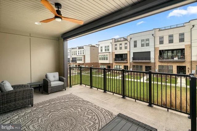 $859,000 | 23049 Cottonwillow Square, Brambleton, VA 20148