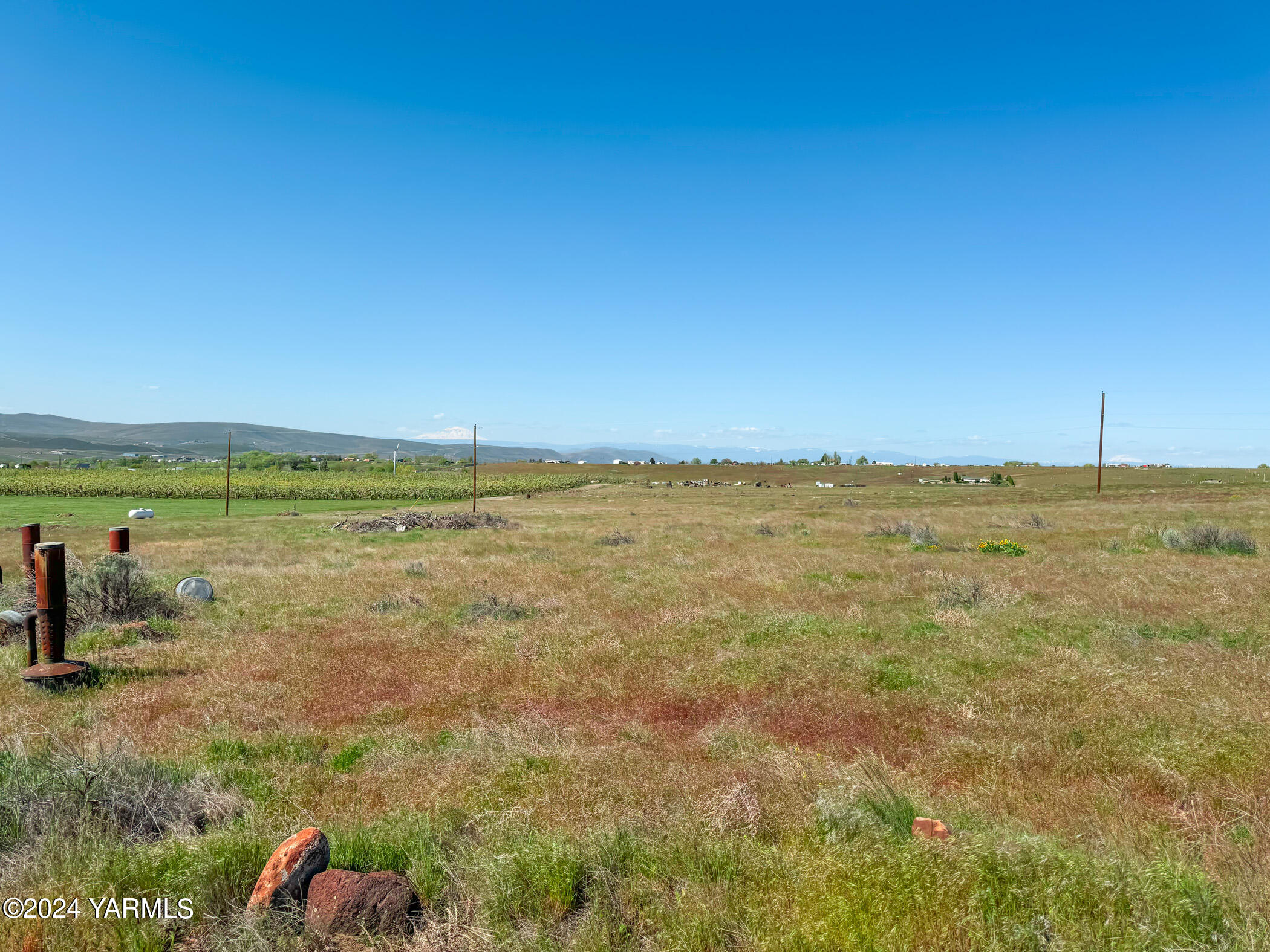 Nka Postma Road, Unit LOT A Moxee, WA 98936 - Photo 15 of 18 a view of a lake view