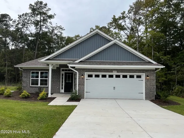 $413,900 | 1207 Mandevilla Drive Southeast, Bolivia, NC 28422