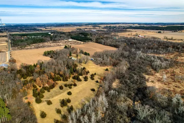 $1,400,000 | W8347 Thompson Road, Poynette, WI 53955