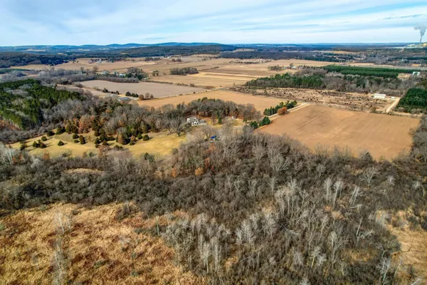 $1,400,000 | W8347 Thompson Road, Poynette, WI 53955