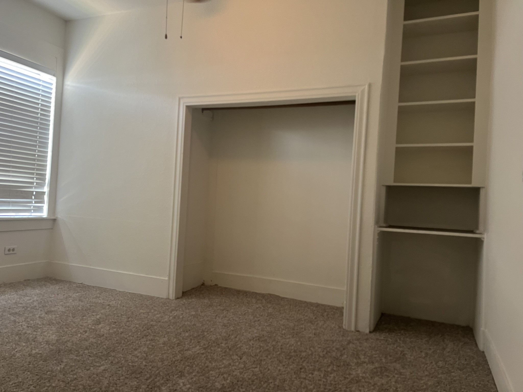 2605 Delafield Street Houston, TX 77023 - Photo 17 of 32 3rd bedroom