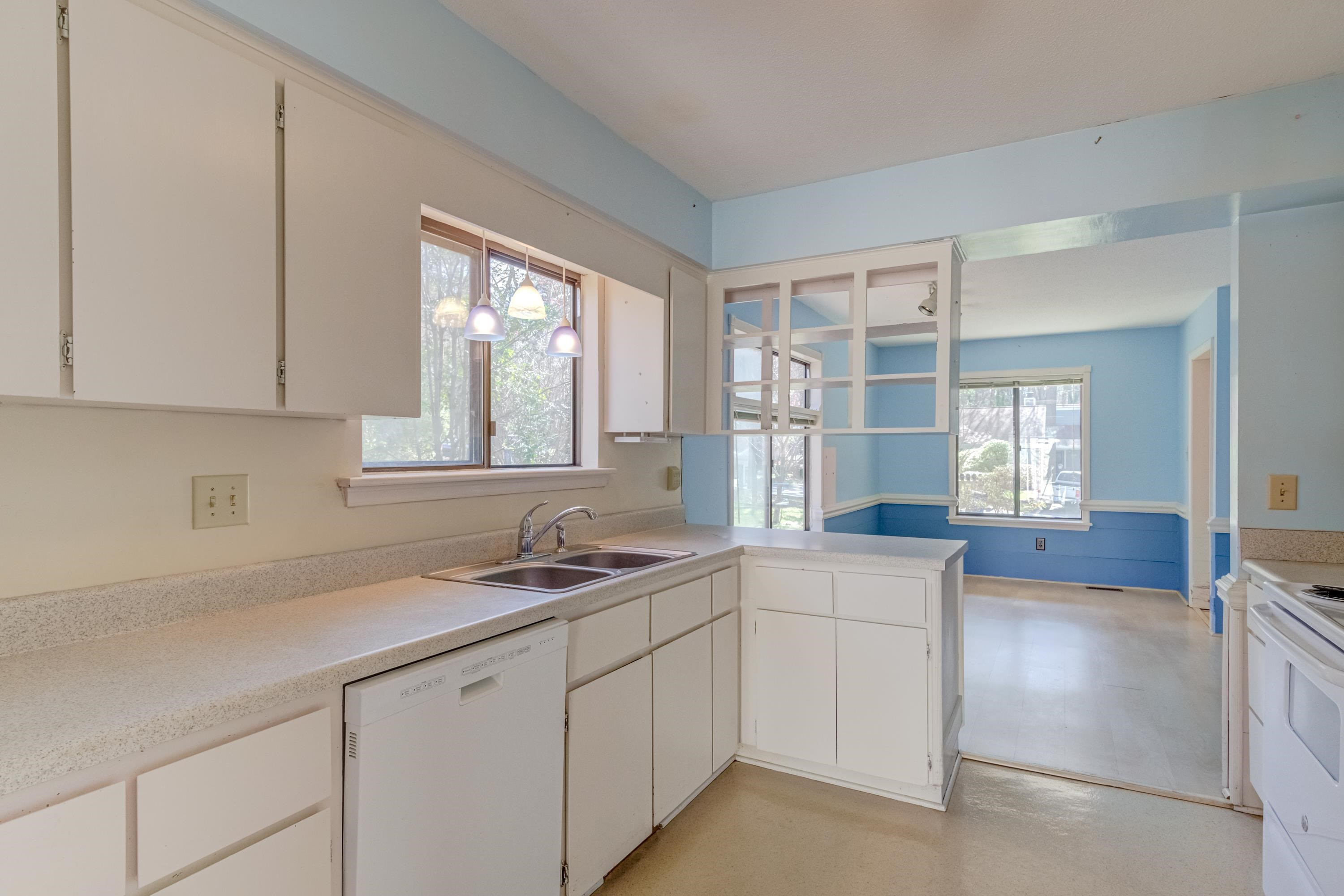 5869 Branchwood Road Raleigh, NC 27609 - Photo 5 of 35 Photo 5