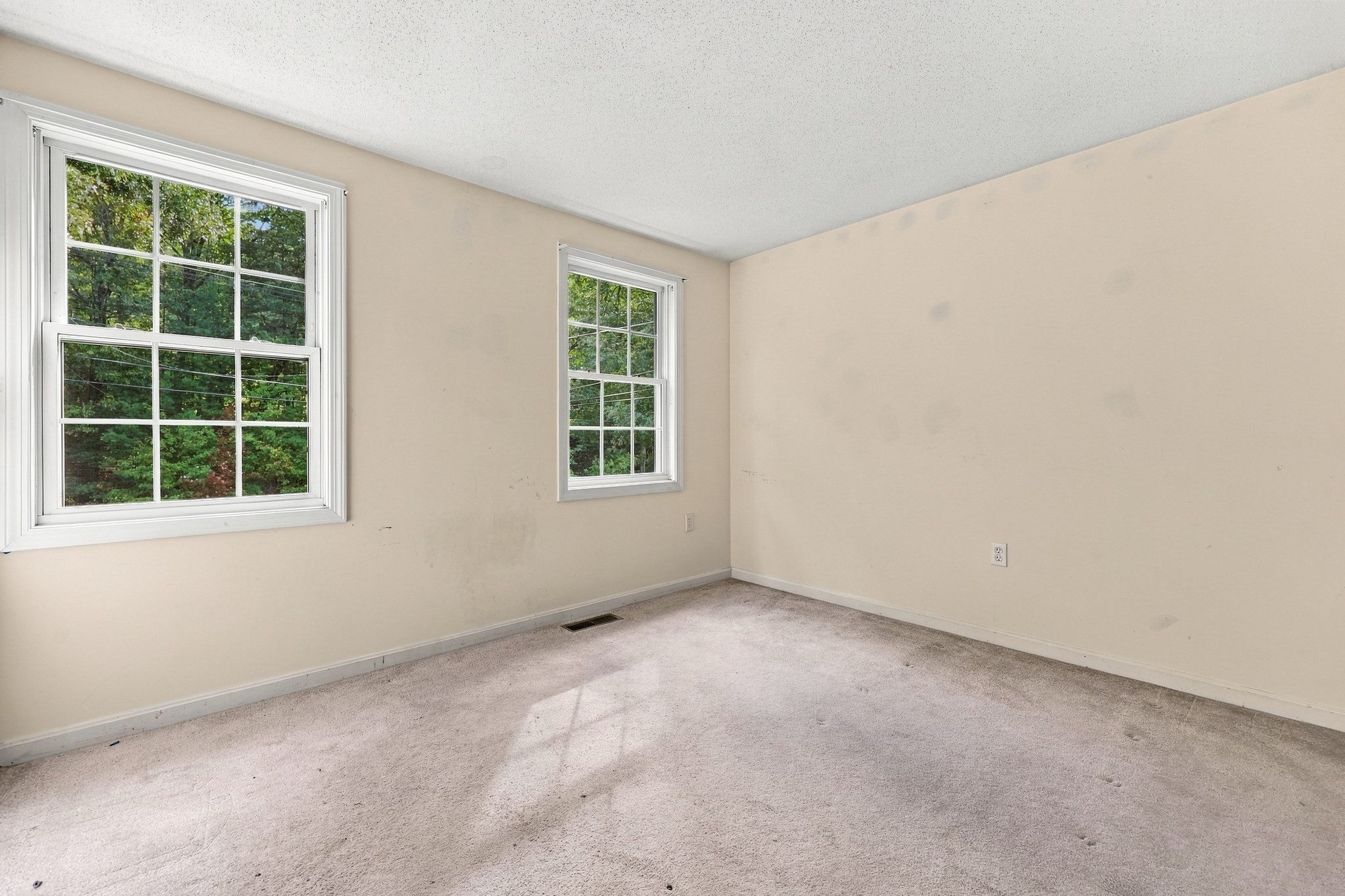 16 Lancaster Road Clinton, MA 01510 - Photo 24 of 41 Gallery Image 24