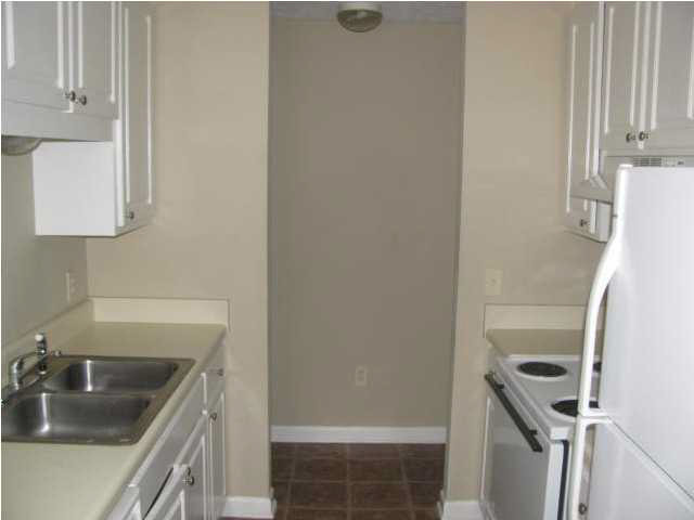 904 Cleary Road, Unit 10 Florence, MS 39073 - Photo 11 of 17 Typical kitchen