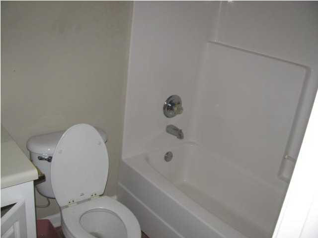 904 Cleary Road, Unit 10 Florence, MS 39073 - Photo 13 of 17 Typical full bath