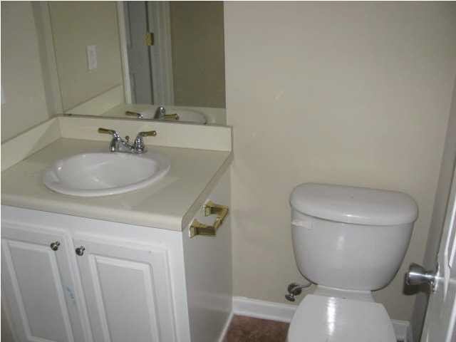 904 Cleary Road, Unit 10 Florence, MS 39073 - Photo 14 of 17 Typical half bath