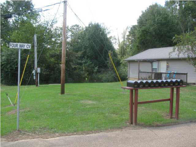904 Cleary Road, Unit 10 Florence, MS 39073 - Photo 17 of 17 Mailbox and grounds