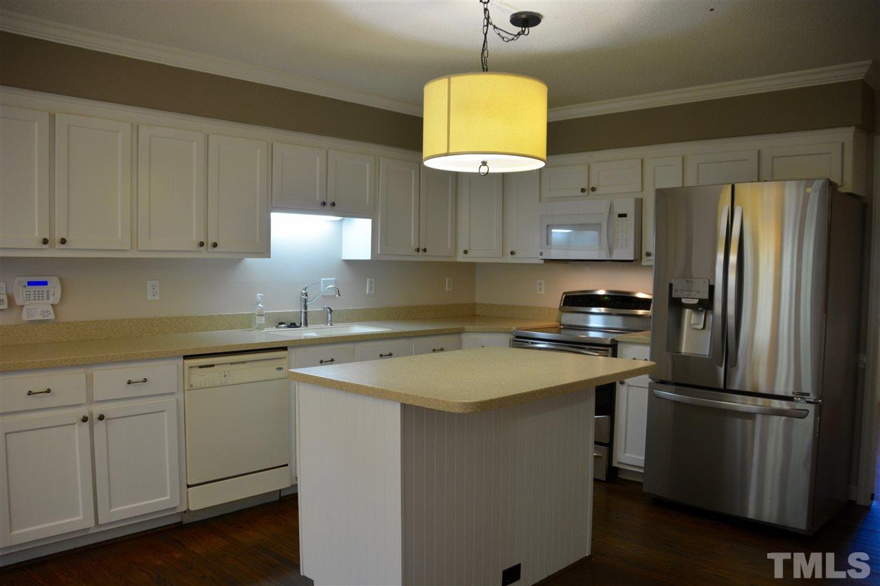 4219 Swarthmore Road Durham, NC 27707 - Photo 7 of 30 Gallery Image 7