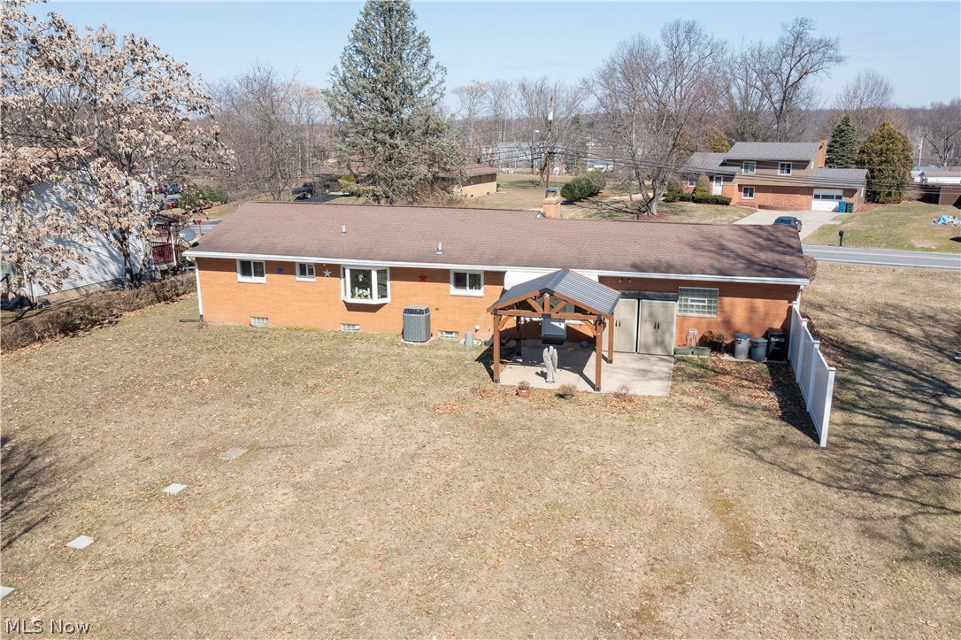 42 Moore Road Akron, OH 44319 - Photo 4 of 25 Nice location, minutes from Portage Lakes activities, shopping, dining, & highway access!
