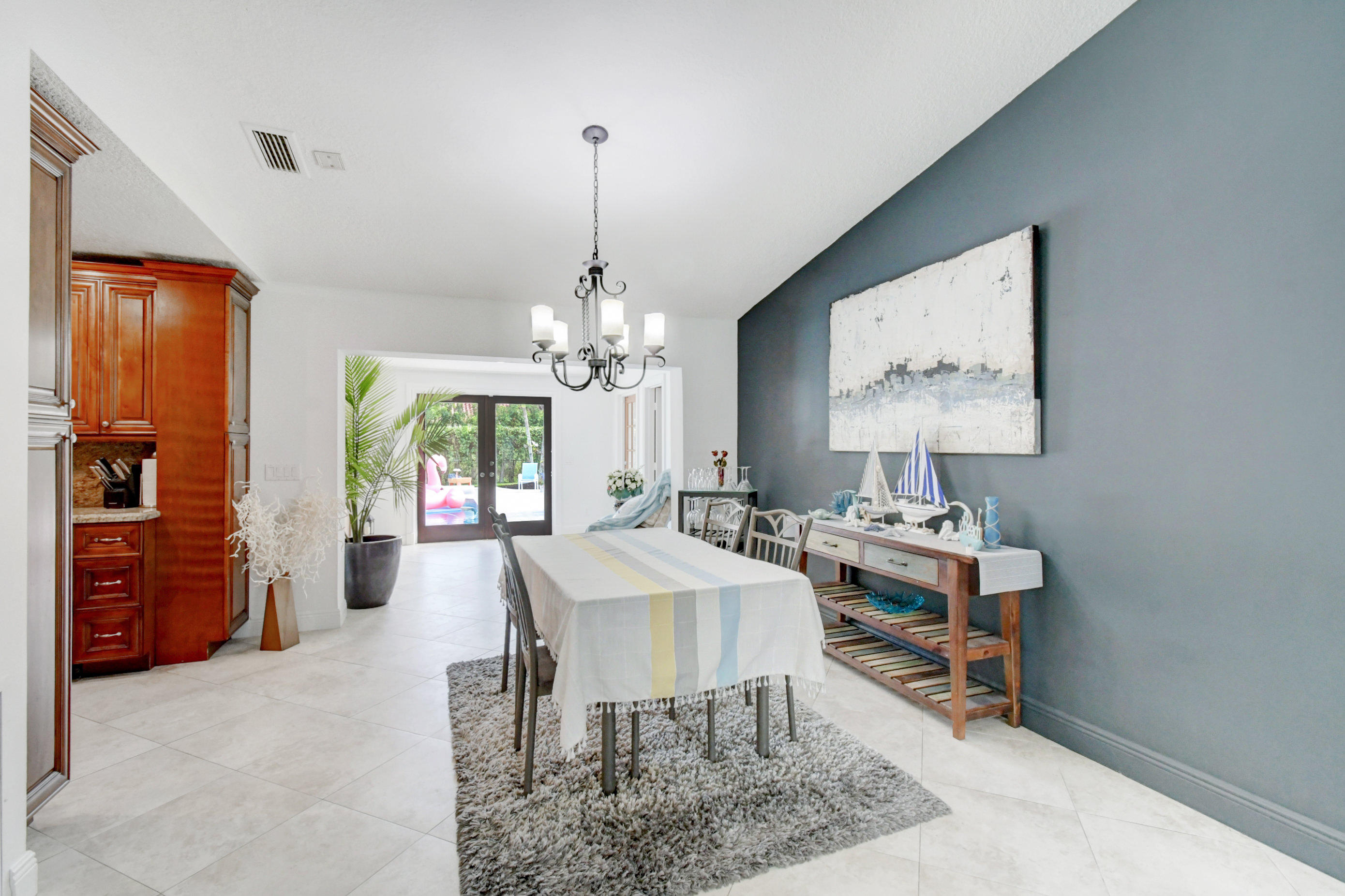 5138 Oak Hill Road Delray Beach, FL 33484 - Photo 21 of 58 Dining Area