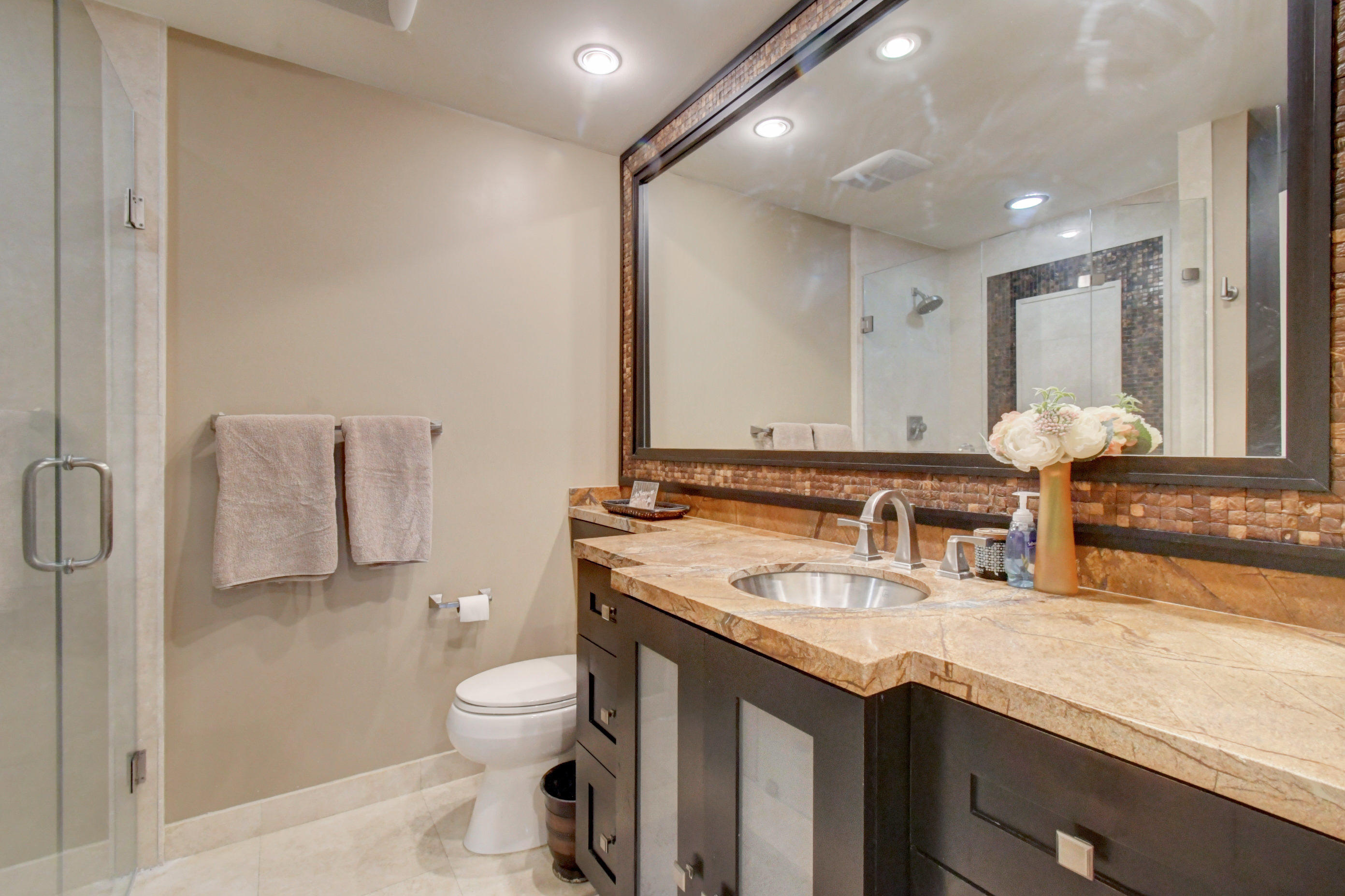 5138 Oak Hill Road Delray Beach, FL 33484 - Photo 37 of 58 Master Bathroom