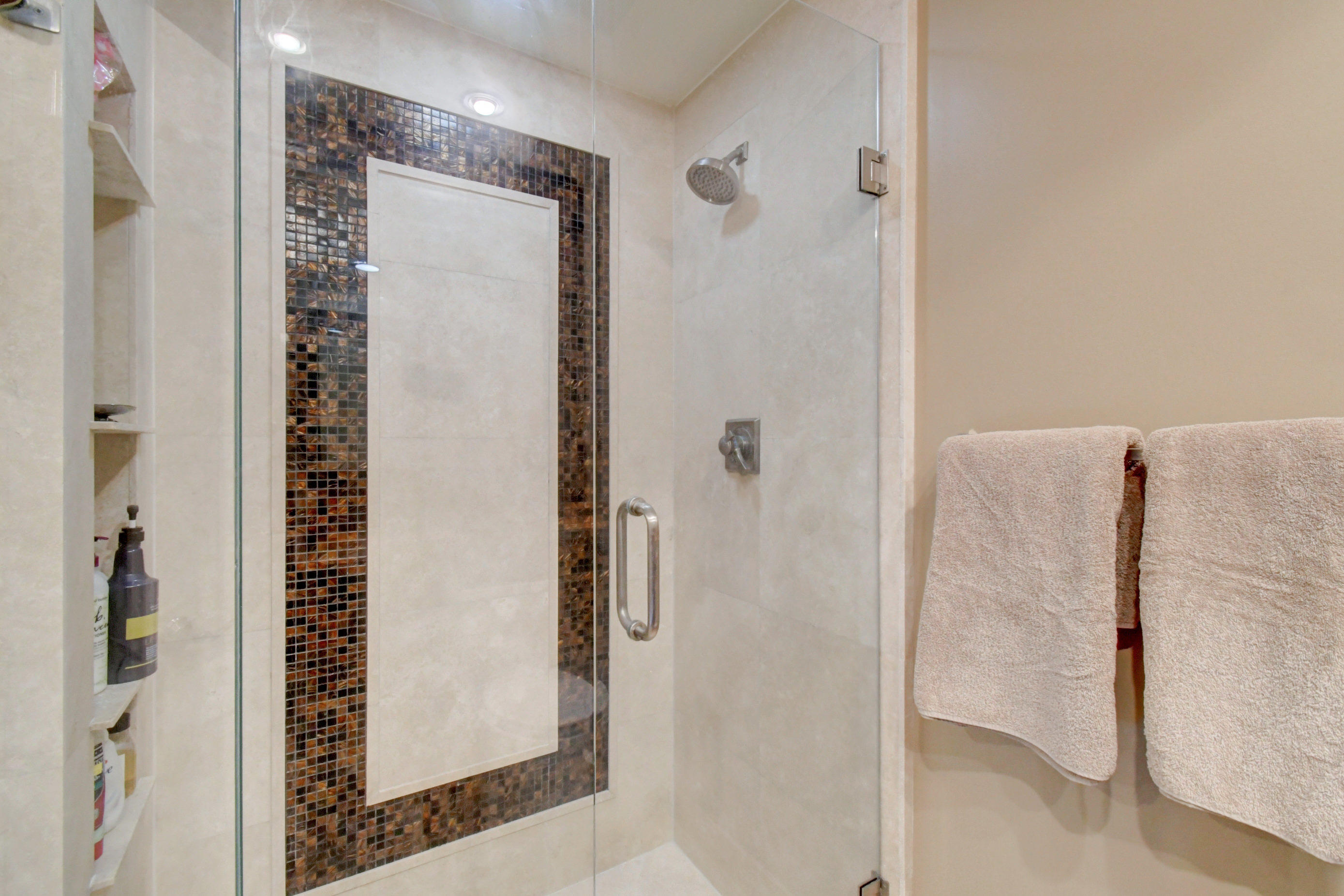 5138 Oak Hill Road Delray Beach, FL 33484 - Photo 38 of 58 Master Bathroom