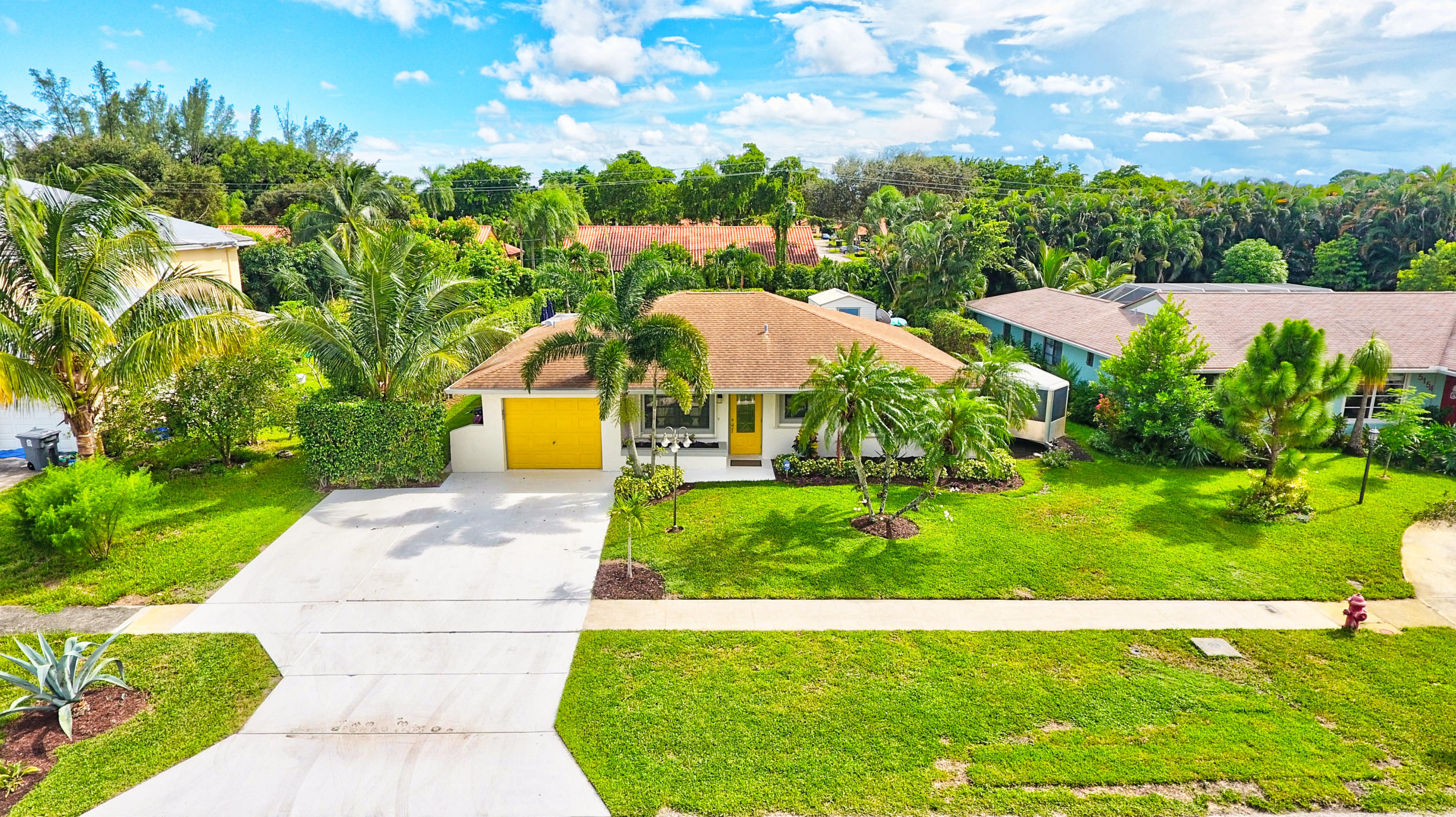 5138 Oak Hill Road Delray Beach, FL 33484 - Photo 7 of 58 Exterior Front