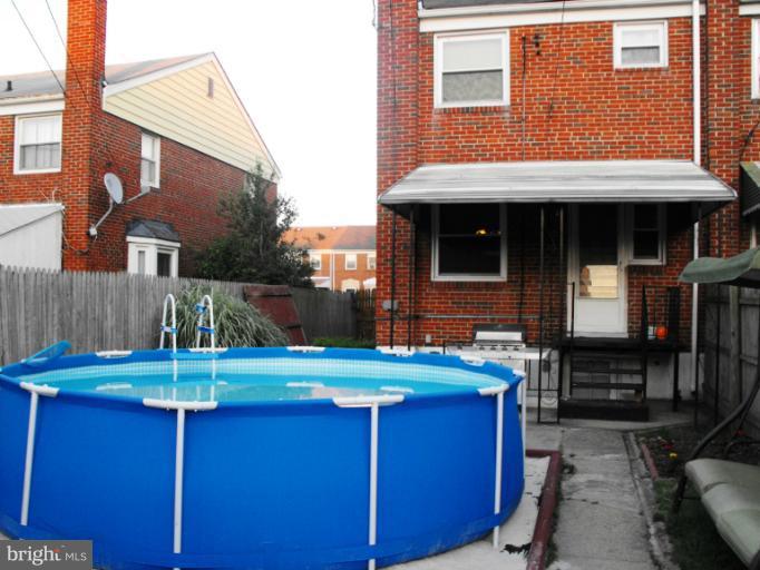 1916 Kelmore Road Baltimore, MD 21222 - Photo 11 of 30 Exterior (Rear)
