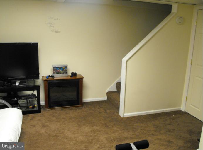 1916 Kelmore Road Baltimore, MD 21222 - Photo 18 of 30 Family Room