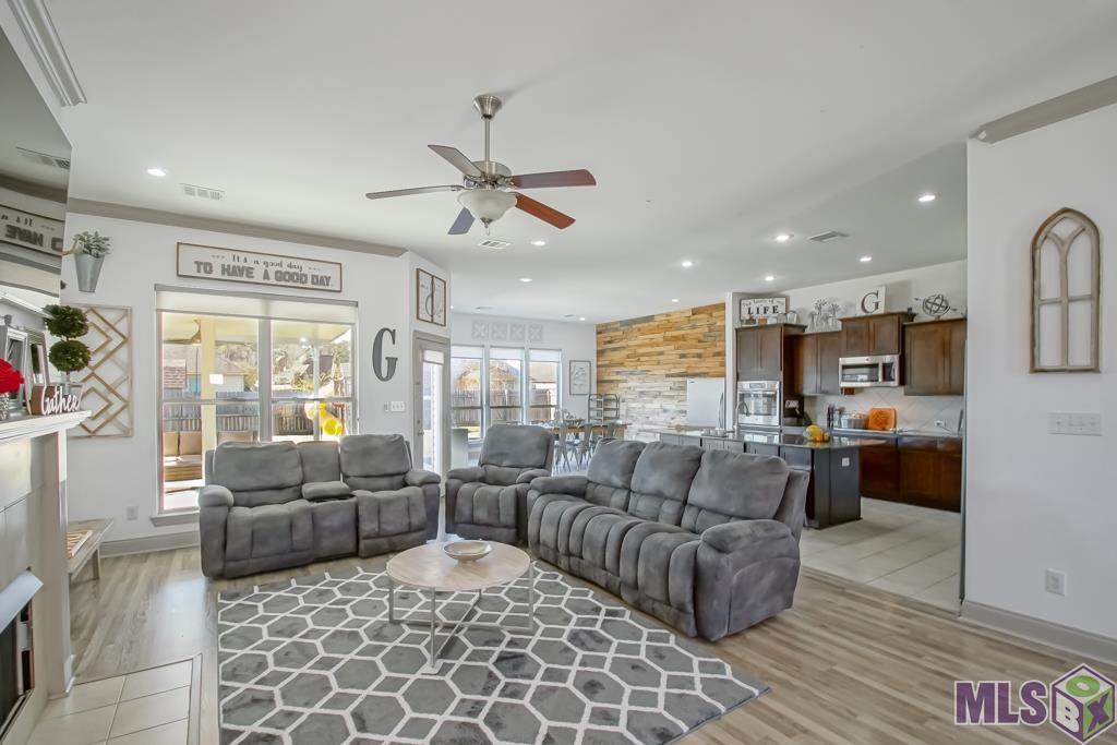 22589 Timber Ridge Drive Denham Springs, LA 70726 - Photo 8 of 35 Gallery Image 8