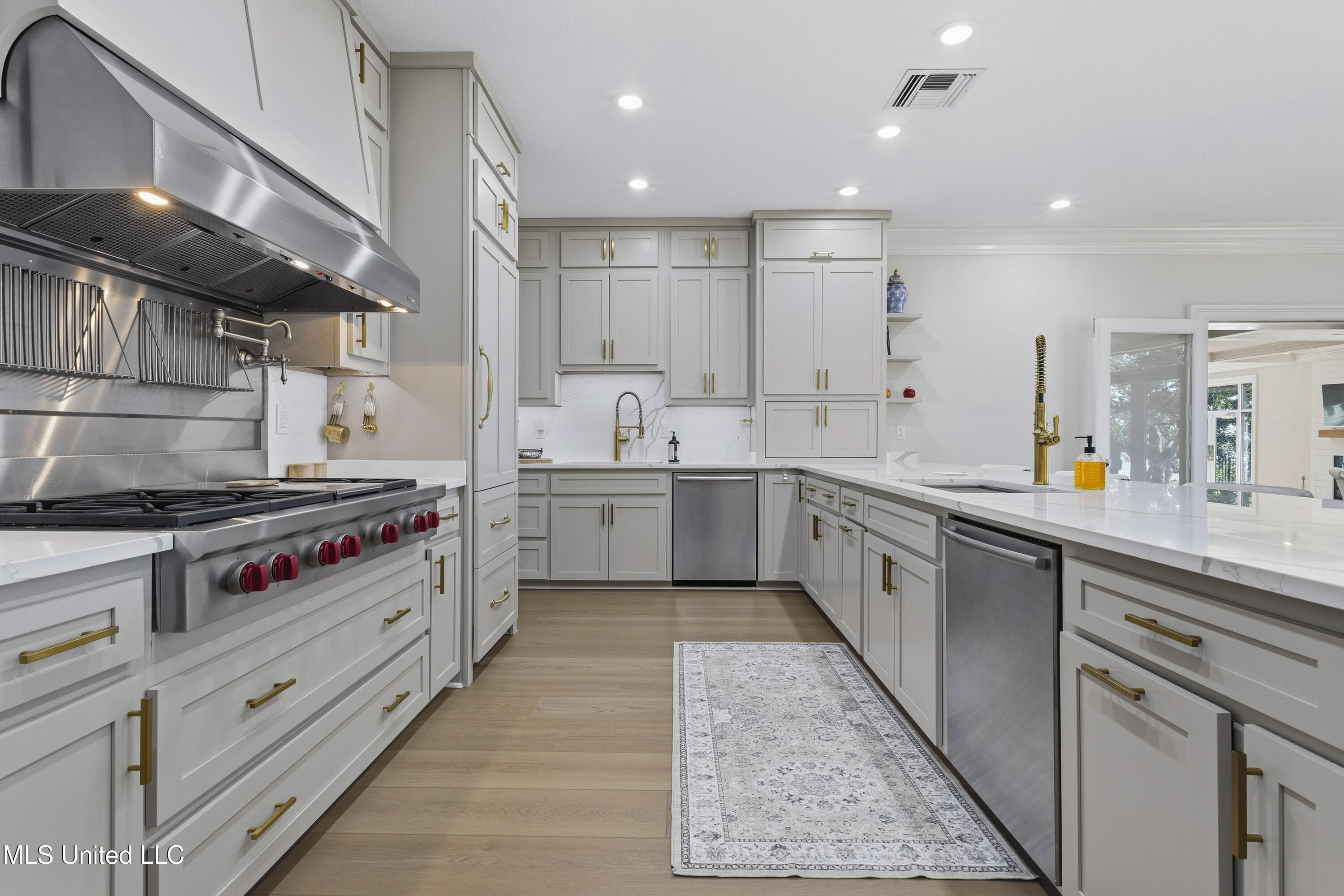 308 Italian Isle Road Gautier, MS 39553 - Photo 15 of 94 0025