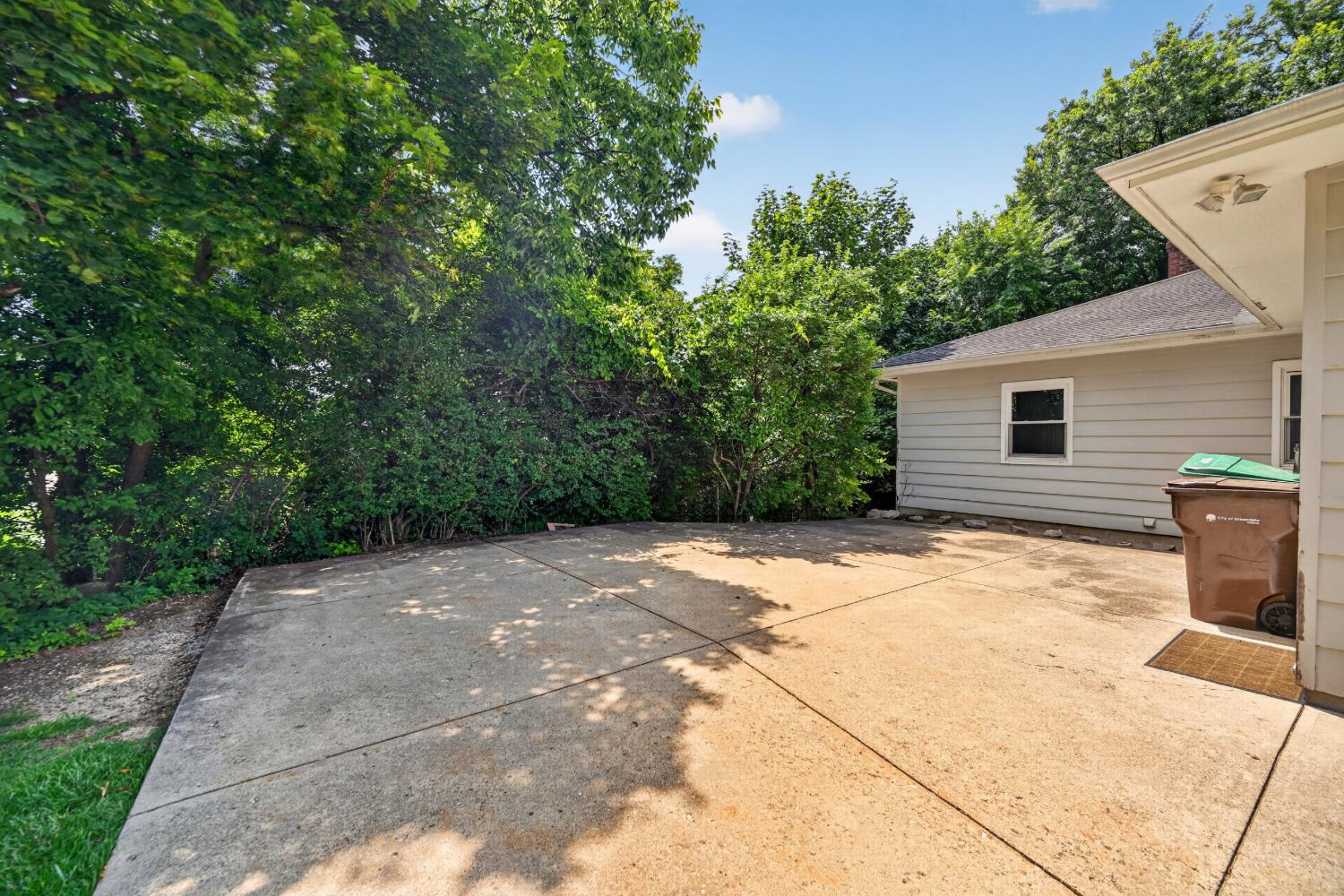 460 Ridge Avenue Lawrenceburg, IN 47025 - Photo 7 of 48