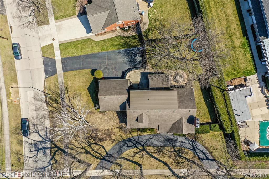 470 Cook Road Grosse Pointe Woods, MI 48236 - Photo 44 of 47