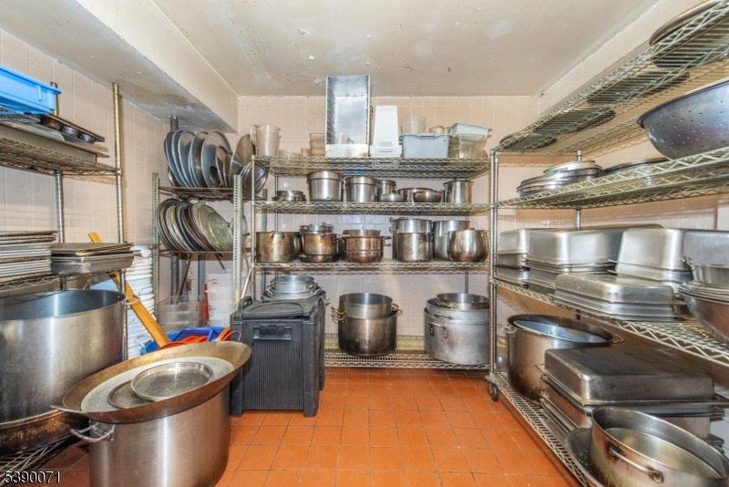 100 Jacksonville Road, Unit 10 Montville, NJ 07082 - Photo 13 of 18 a kitchen with a stove and a sink