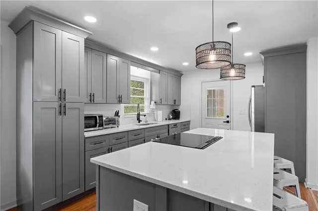 $2,350 | 799 Pine Roc Drive, Stone Mountain, GA 30083