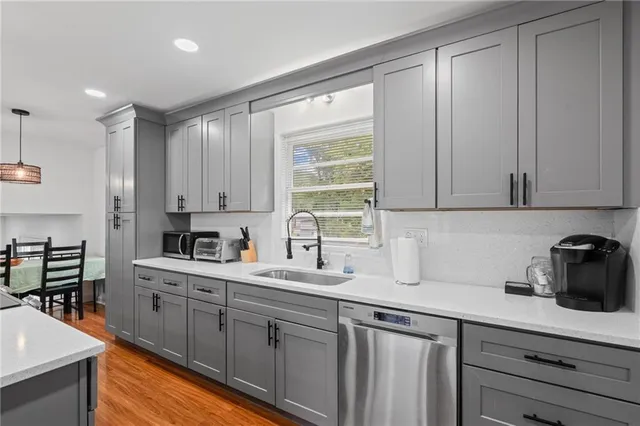 $2,350 | 799 Pine Roc Drive, Stone Mountain, GA 30083