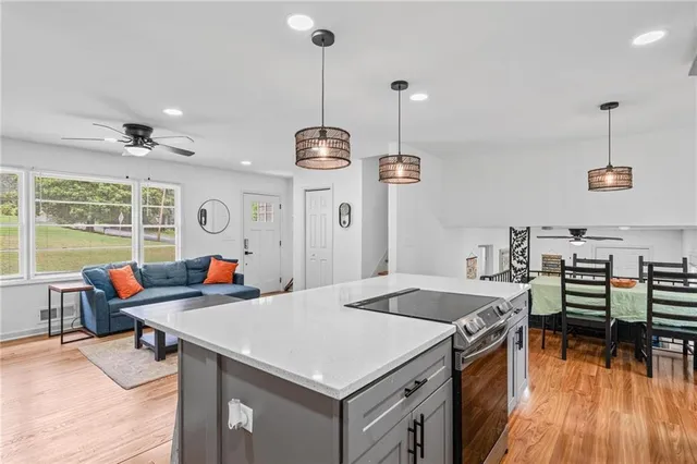 $2,350 | 799 Pine Roc Drive, Stone Mountain, GA 30083