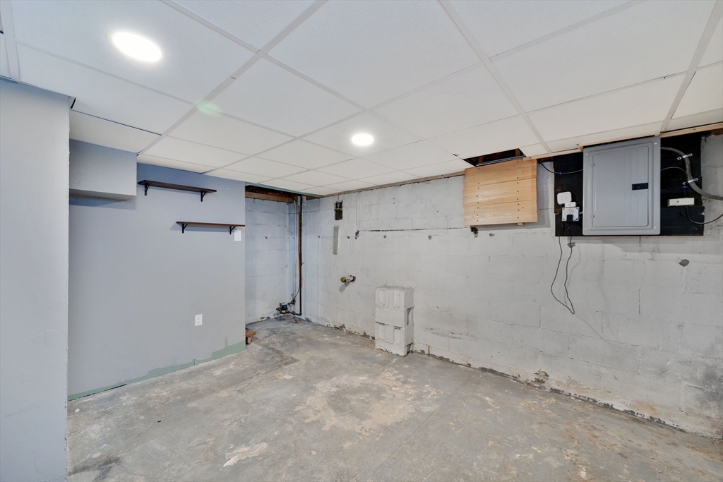 41 Briggs Street Springfield, MA 01151 - Photo 23 of 30 a view of a garage