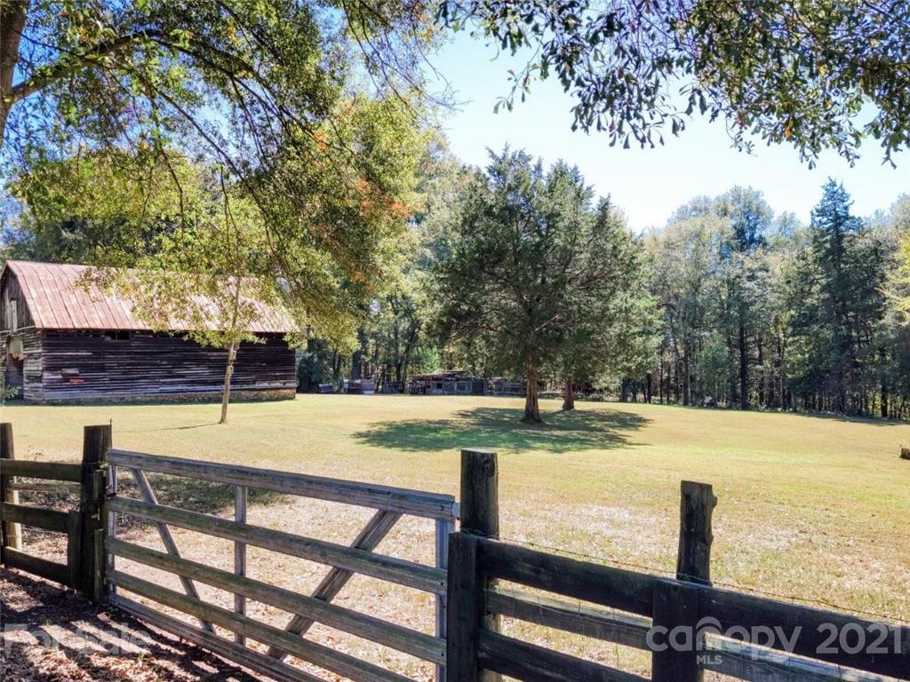 2401 Primm Road Charlotte, NC 28216 - Photo 36 of 46 Gallery Image 36