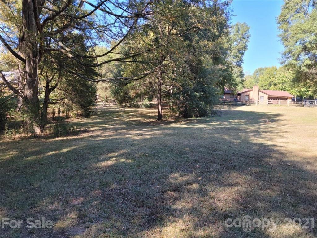 2401 Primm Road Charlotte, NC 28216 - Photo 42 of 46 Gallery Image 42