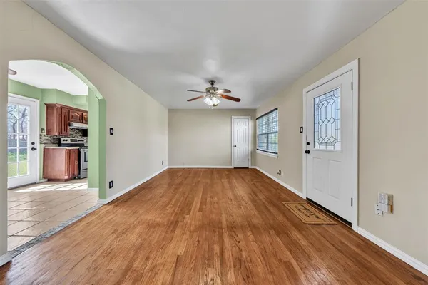 $200,000 | 1112 East Mitchell Street, Arlington, TX 76010