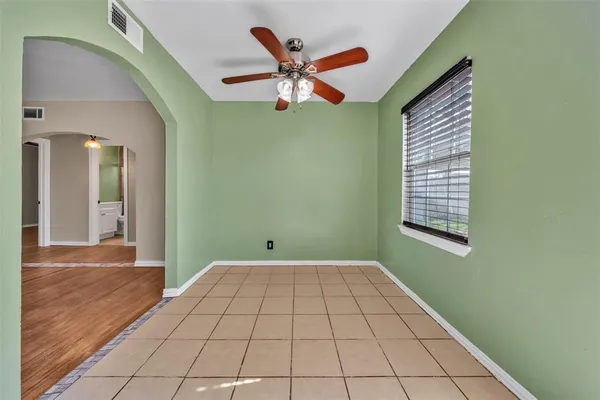 $200,000 | 1112 East Mitchell Street, Arlington, TX 76010