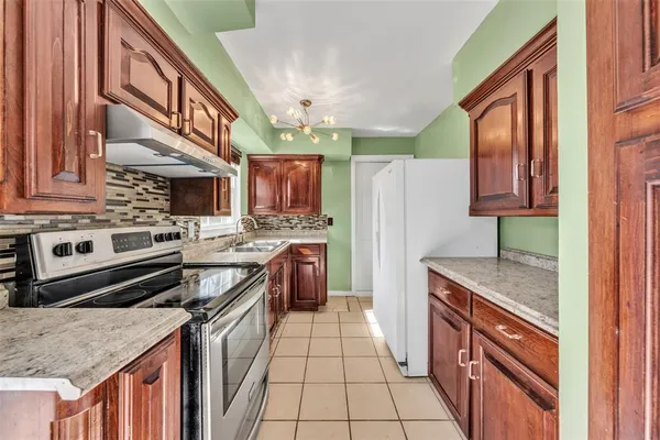 $200,000 | 1112 East Mitchell Street, Arlington, TX 76010